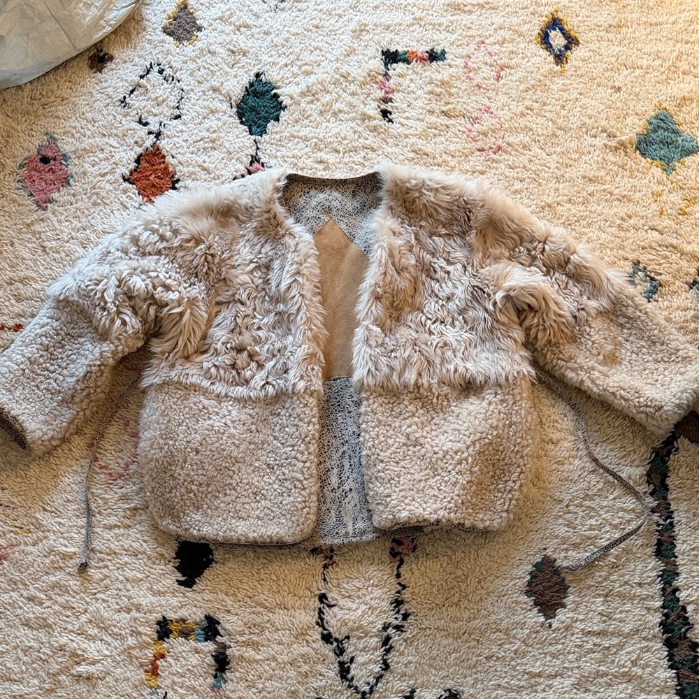 Cozy Women's Teddy Jacket in Cream - Picture 2 of 5